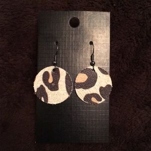 1 inch leather earring